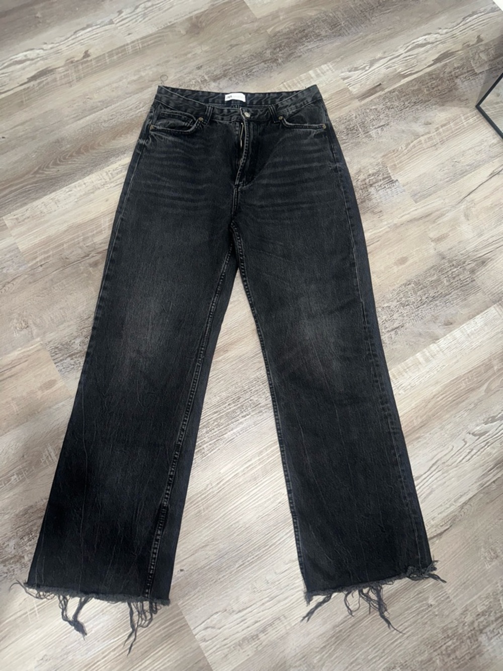 Zara Women High Waist Full Length Jeans (size 12)